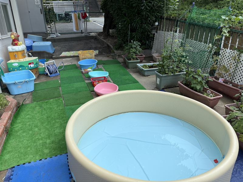 水遊び用のおもちゃも用意しています。小さいお友だちも気軽にご参加くださいね♪