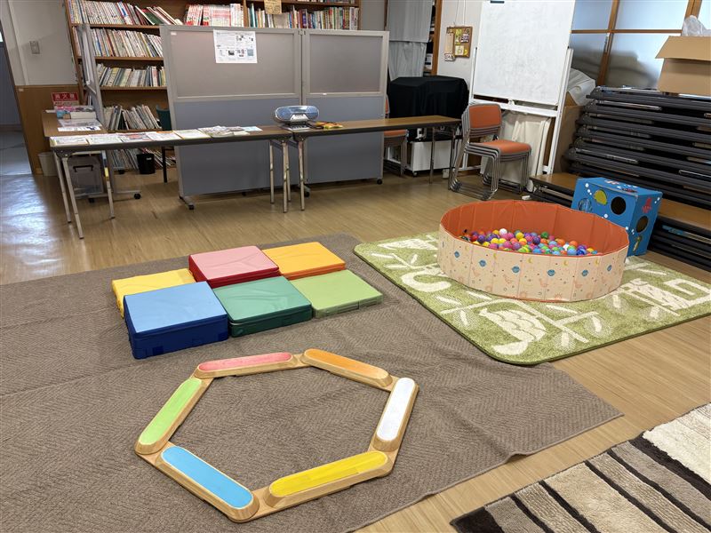 おままごとの他にすべり台などもあります。